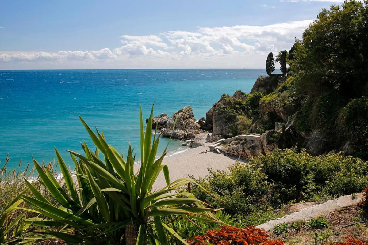 Apts Burriana Nerja Luaran gambar