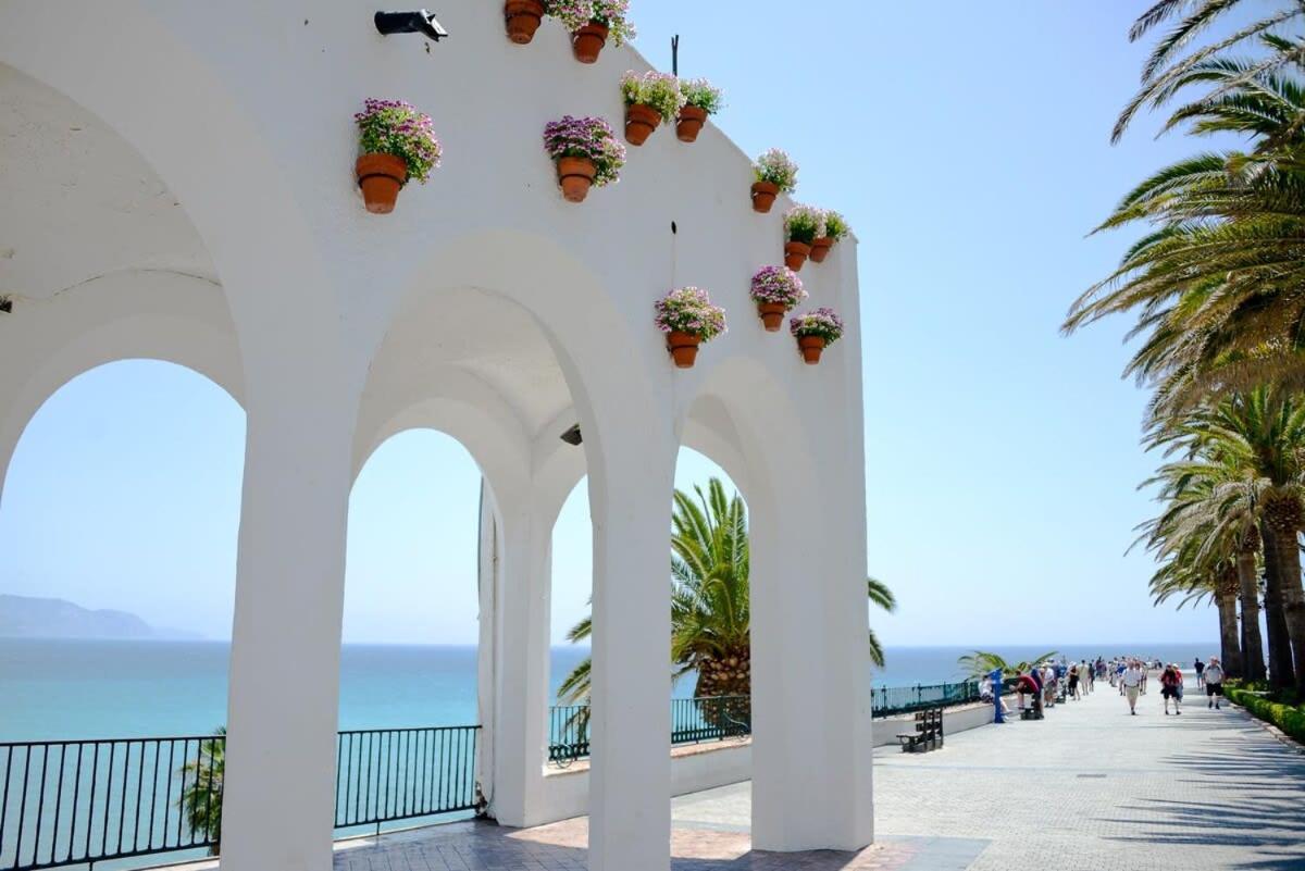 Apts Burriana Nerja Luaran gambar